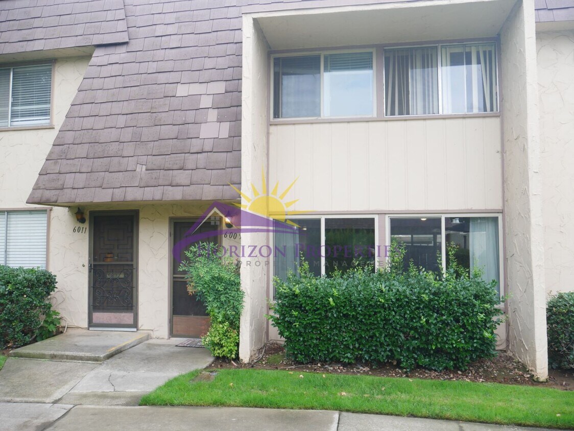 Foto principal - 3 Bed 2.5 Bath 1,380 sqft Townhome in Carm...