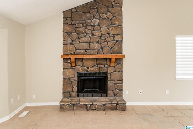 Foto del edificio - 320 Willow Glen Ct
