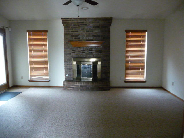 Building Photo - 3923 SW Wolf St
