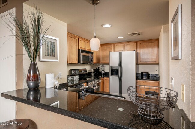 Foto del edificio - 4850 E Desert Cove Ave