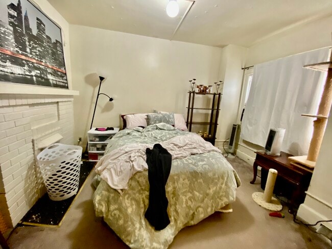 Building Photo - 127 Lorentz St