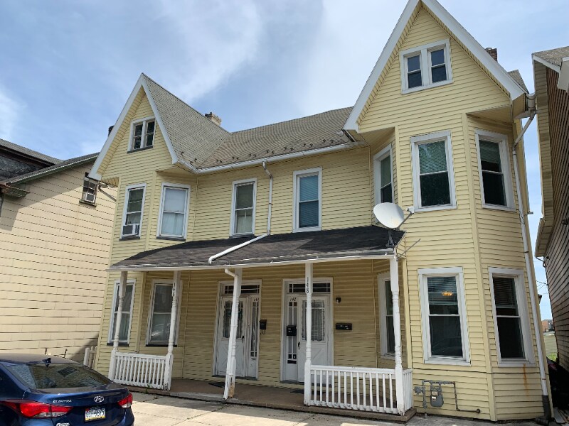 Foto principal - 148 S 17th St