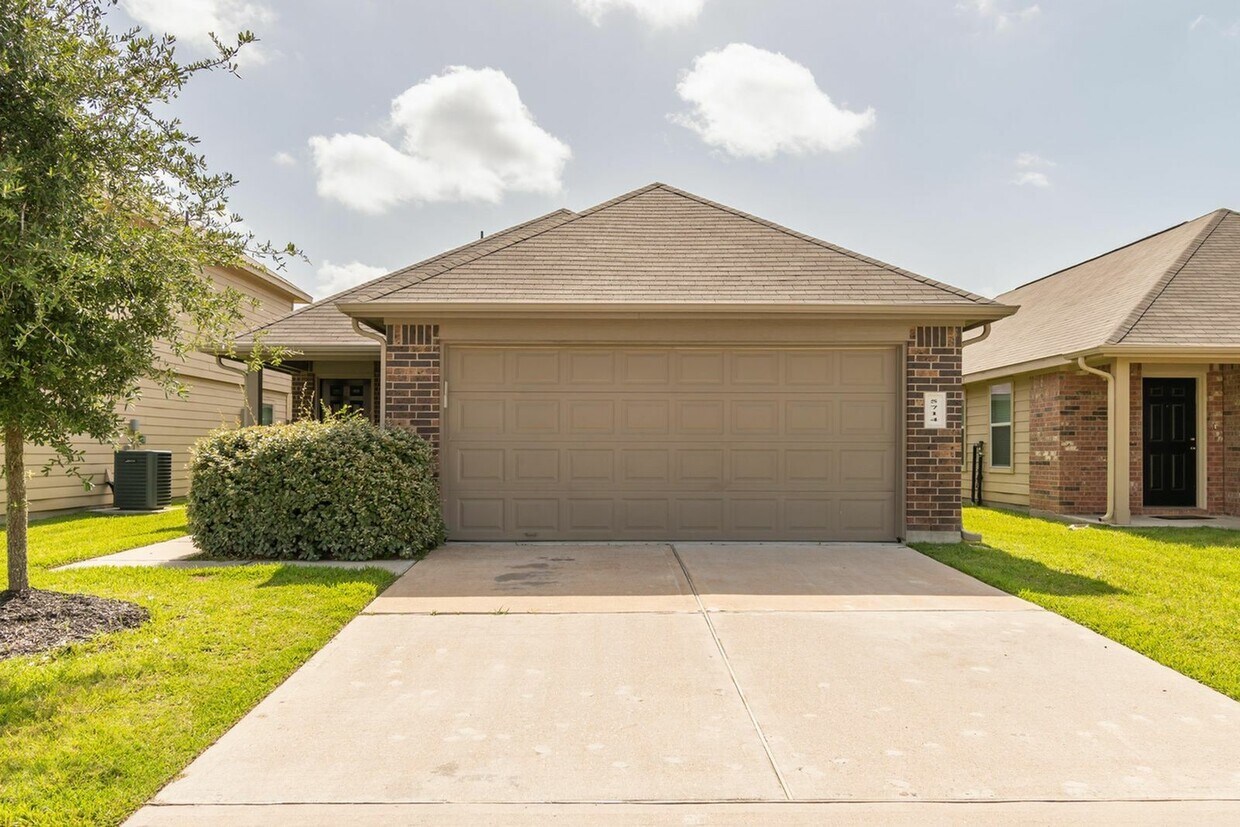 Primary Photo - 5714 Kyle Cove Dr