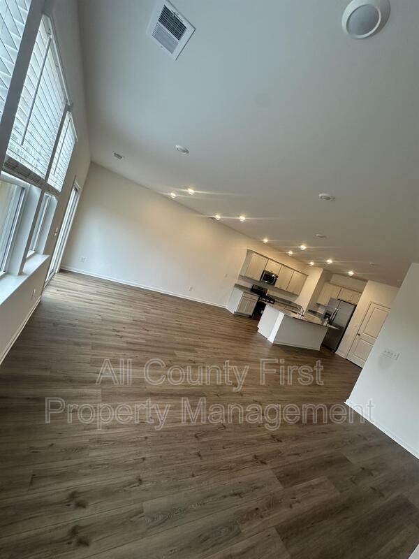 Building Photo - 2555 Adventure Wy