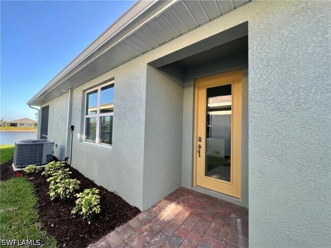 Foto del edificio - 842 Enbrook Lp