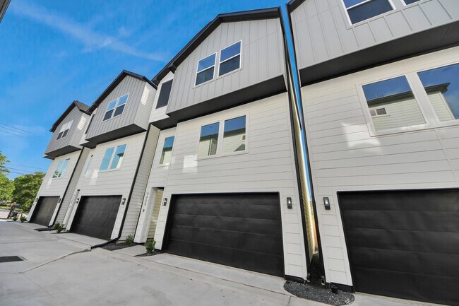 Foto del edificio - 7723 Hammerly Blvd