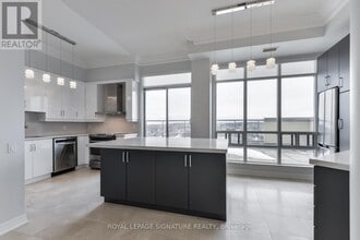 Building Photo - 11121 Yonge St