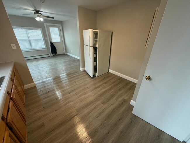 Building Photo - 49 Market St