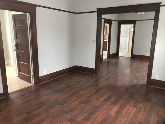 Building Photo - 7118 S Washington St