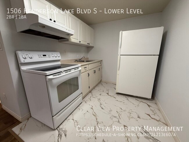 Photo du bâtiment - Recently Renovated 2-Bedroom Lower Suite i...