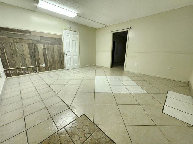 Building Photo - 4133 Commercial Dr