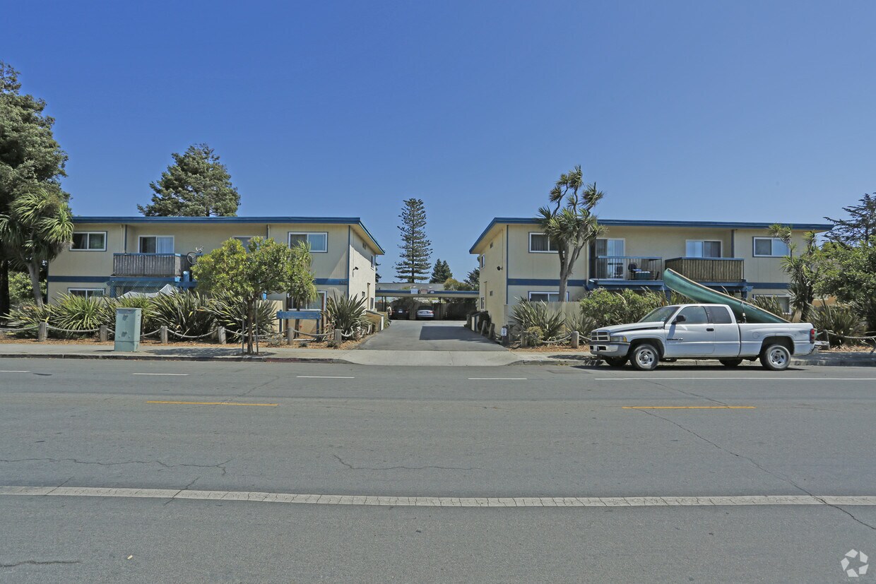 Foto del edificio - 526-528 California Ave