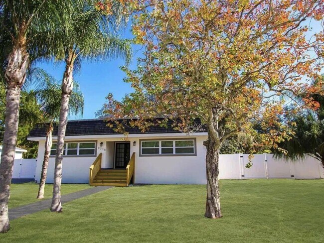 Foto del edificio - 3710 Desoto Blvd