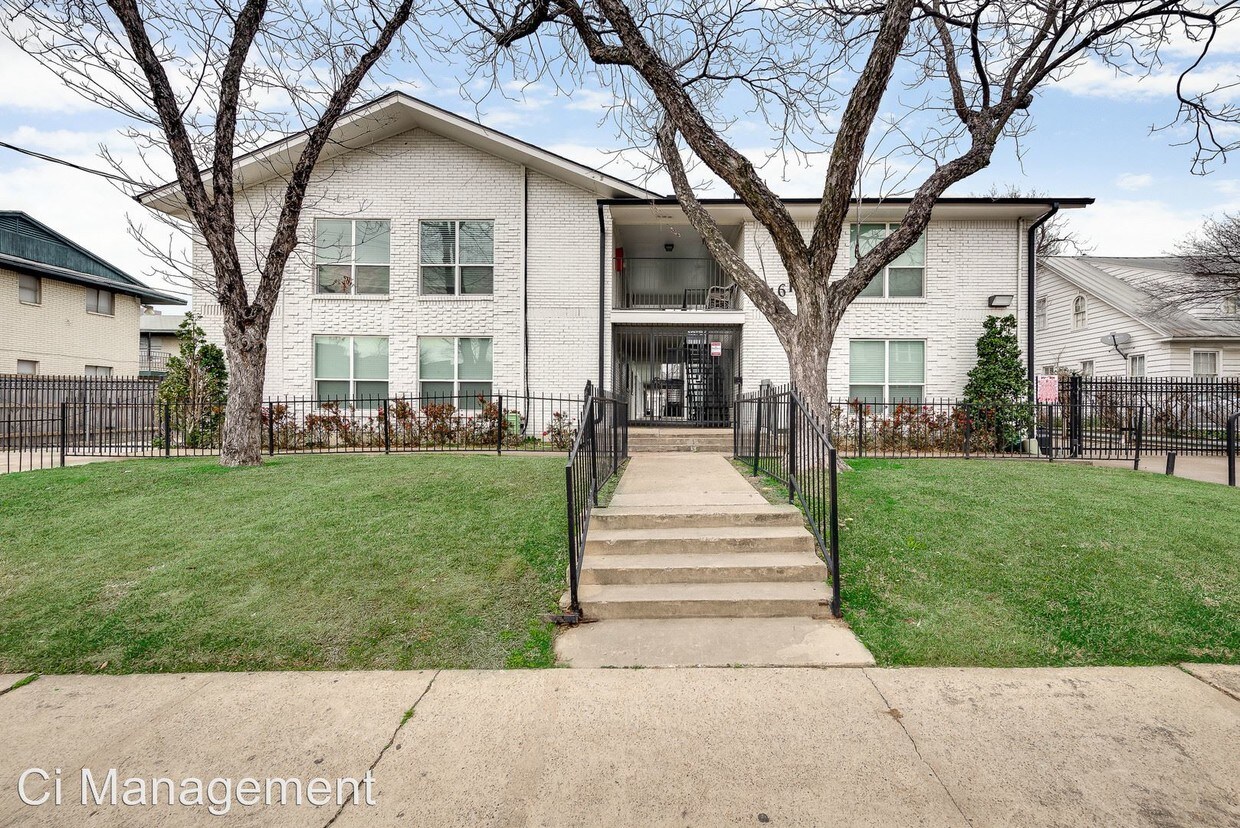 Primary Photo - 4611 Munger Ave