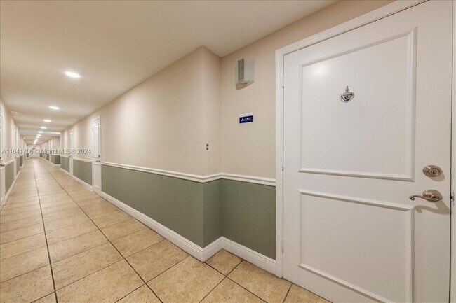 Foto del edificio - 2426 SE 17th St