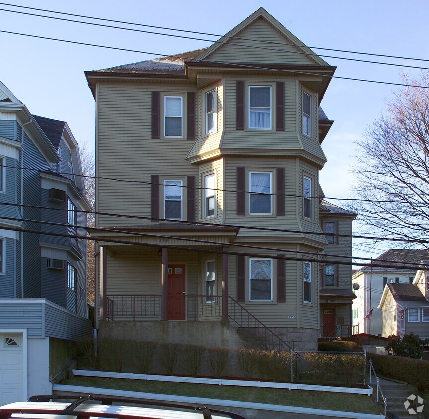 Building Photo - 189-195 Middle St