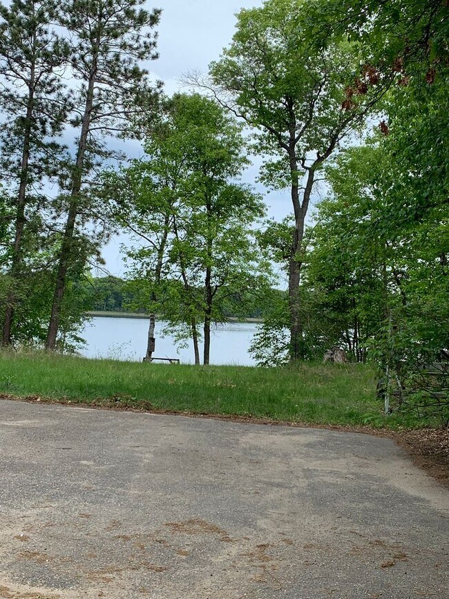 Foto del edificio - 3 Bedroom Plus loft, 1-3/4 Bathrooms Home in Brainerd, MN on Lake Hartley