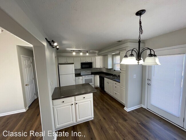 Building Photo - 3 br, 2 bath House - 753 Whispering Brook ...
