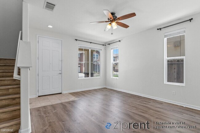 Foto del edificio - 4 br, 3 bath House - 9433 Armstrong Drive,...
