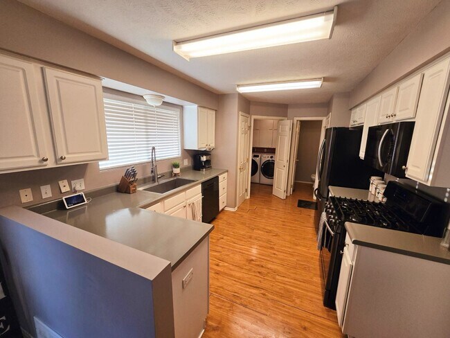 Foto del edificio - 7518 N 82nd Cir