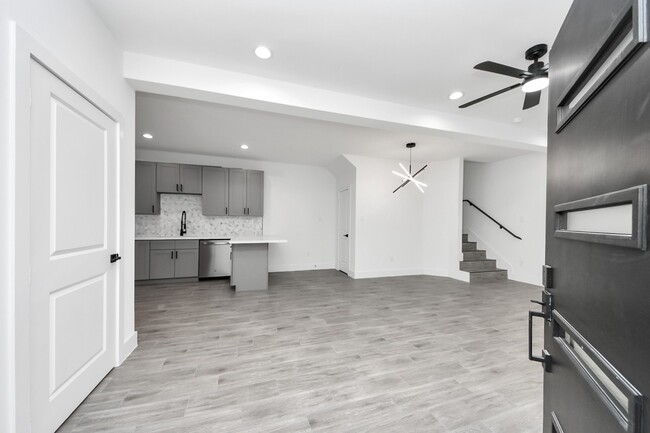 Building Photo - 7412 Carver Rd