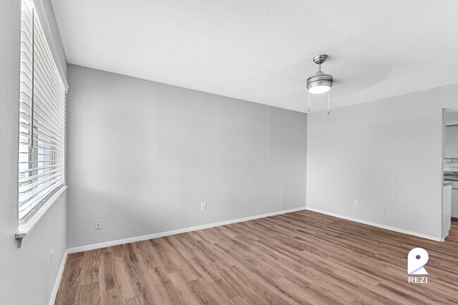 Foto del edificio - 2606 Wheless Ln