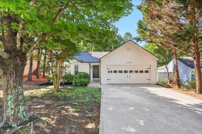 Building Photo - 2558 Candlewood Way