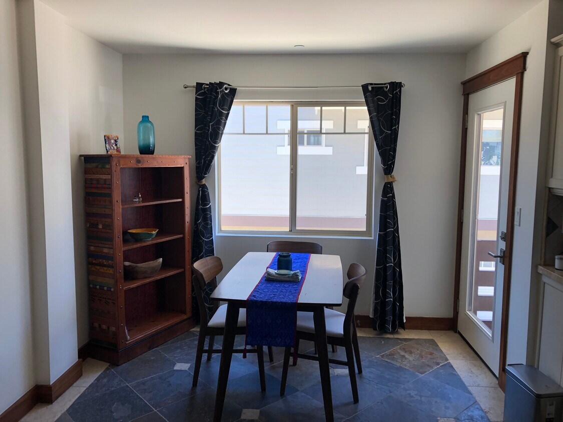 836 E Thompson Blvd Unit I, Ventura, CA 93001 Condo for Rent in