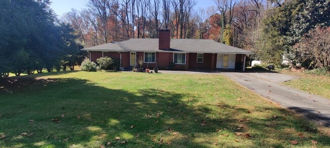 Ranch style home with full basement - Ranch style home with full basement