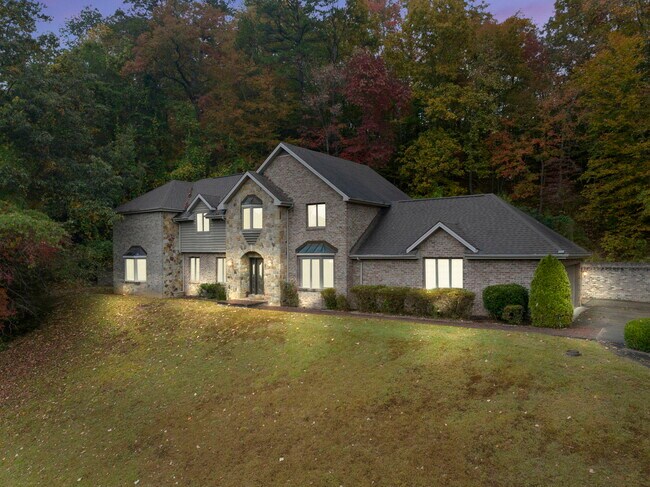 Building Photo - 232 Northmonte Dr