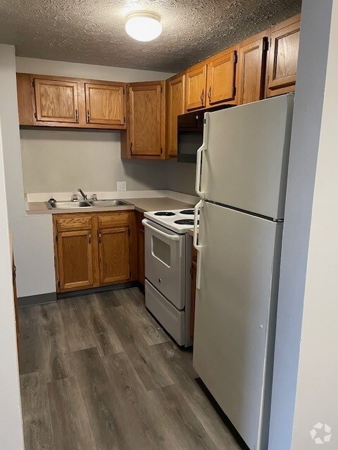 2 Bd - St. Charles Court Apartments