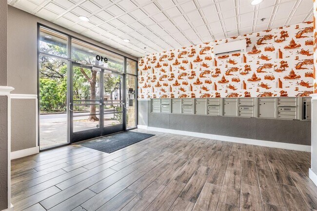 Foto del edificio - 910 W 25th St