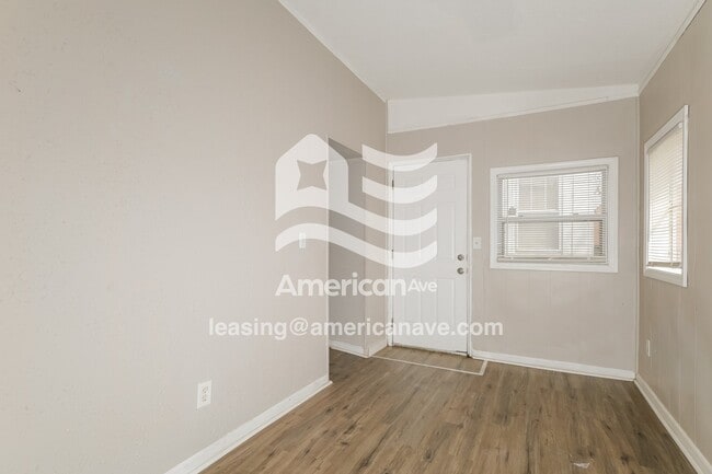 Foto del edificio - 4610 Alaska Ave