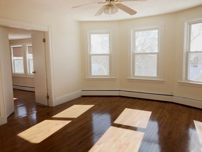 Foto del edificio - 113 Ashland St