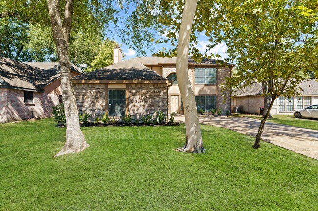 Foto del edificio - Coming Soon ! Come check out this beautifully upgraded home today!