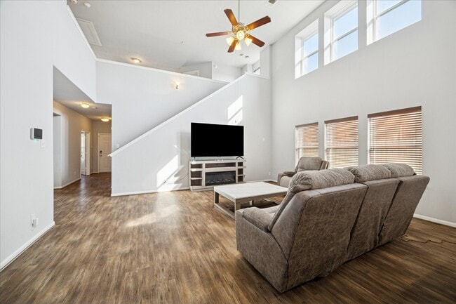 Foto del edificio - 7610 Retama Terrace Ln