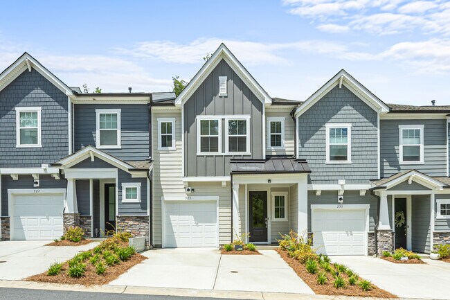 Foto del edificio - 529 Madison Falls Ct
