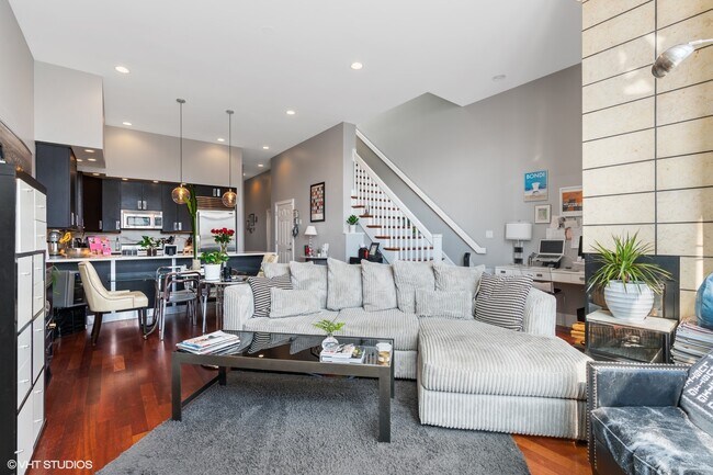 Foto del edificio - 1446 N Wood St
