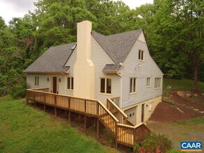 Building Photo - 14150 James River Rd