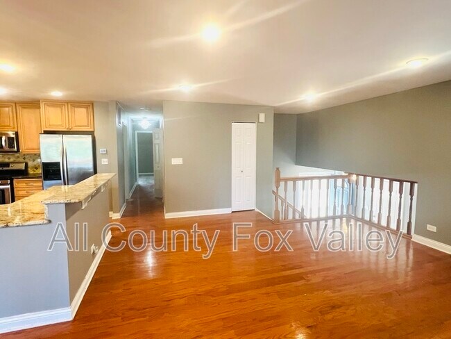 Foto del edificio - 489 Ridgewood Ln