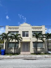 Building Photo - 139 NW 17th Pl
