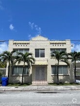 Building Photo - 139 NW 17th Pl