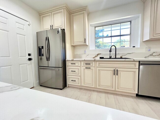 Foto del edificio - 16754 Armstead St