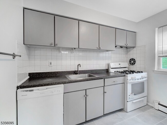 Building Photo - 2467 NJ-10