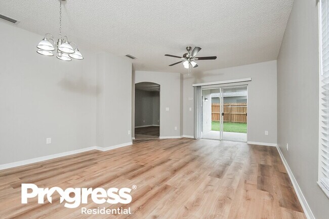 Foto del edificio - 6917 Summer Harbor Ln