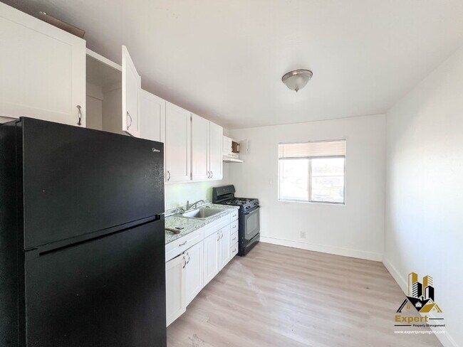 Foto del edificio - 3720 Astoria St