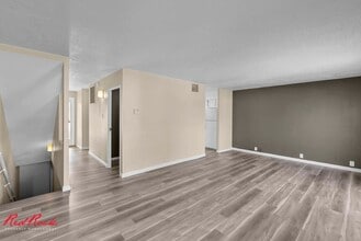 Building Photo - 1190 Pinecone Dr