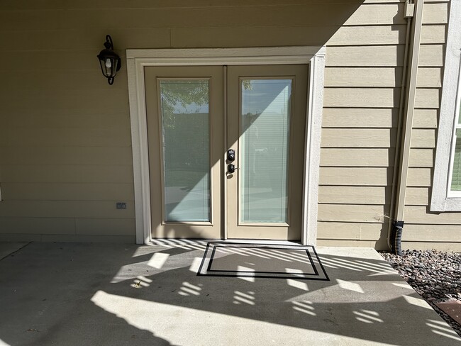 Apartment Entrance - 3813 Sky Hawk Ct