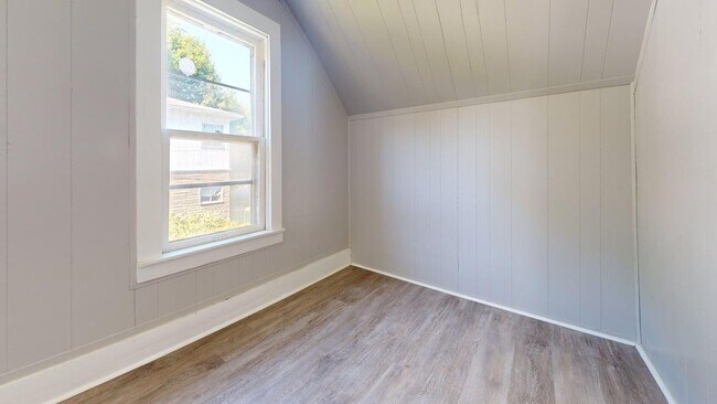 Foto del edificio - 36 Lake St