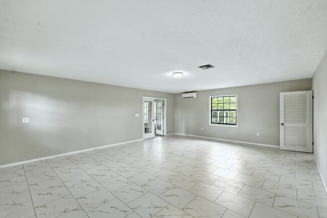 Foto del edificio - 8094 SW 52nd Ct